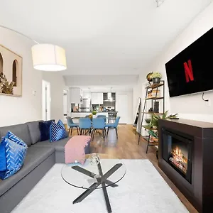 Dazzling By Stadium Downtown With Free Parking Holiday home